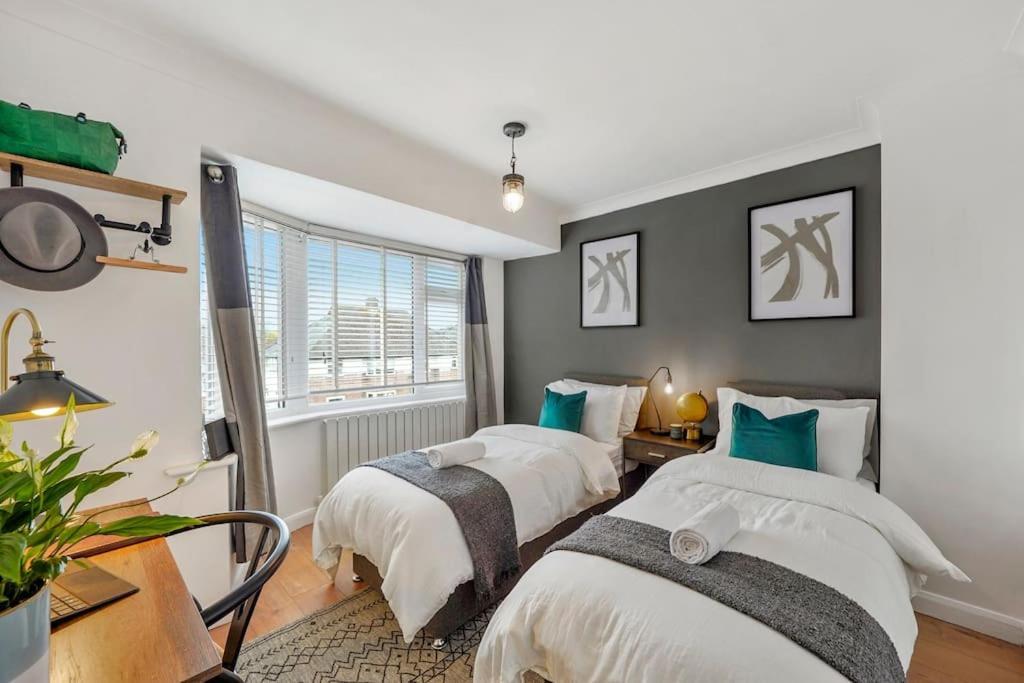 Stylish Maisonette Near The Heath With Free Parking & Wi-Fi Maidstone Exterior foto