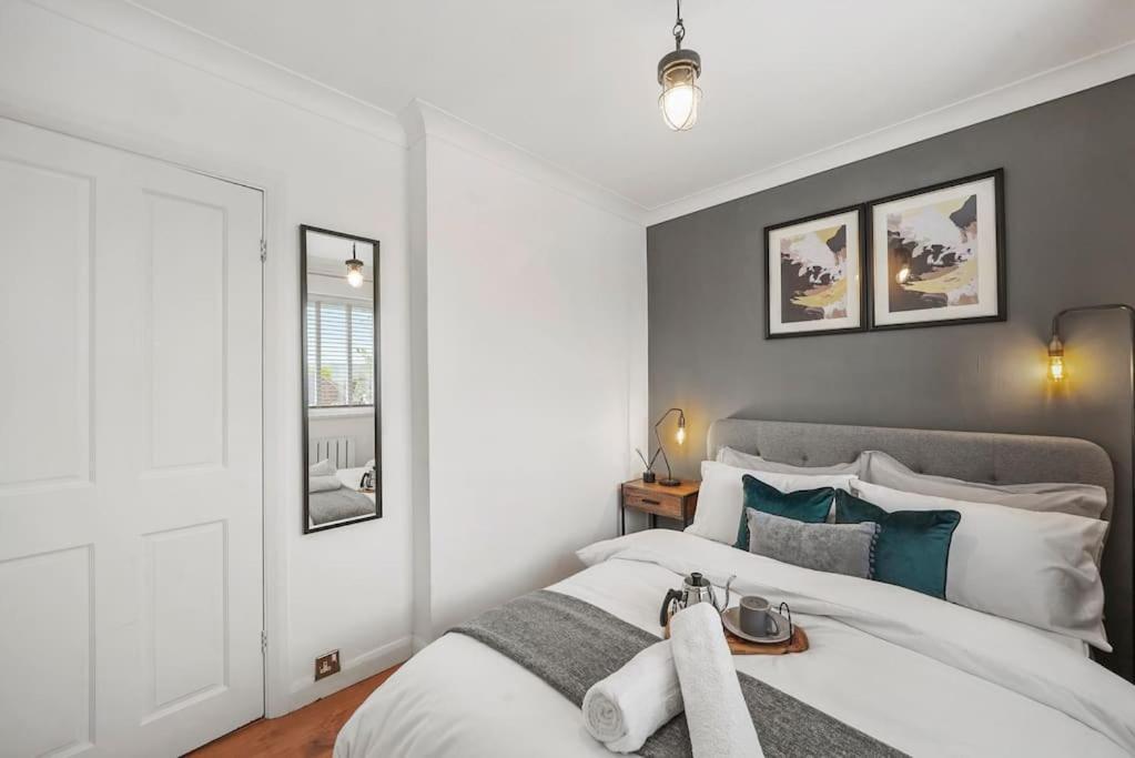 Stylish Maisonette Near The Heath With Free Parking & Wi-Fi Maidstone Exterior foto