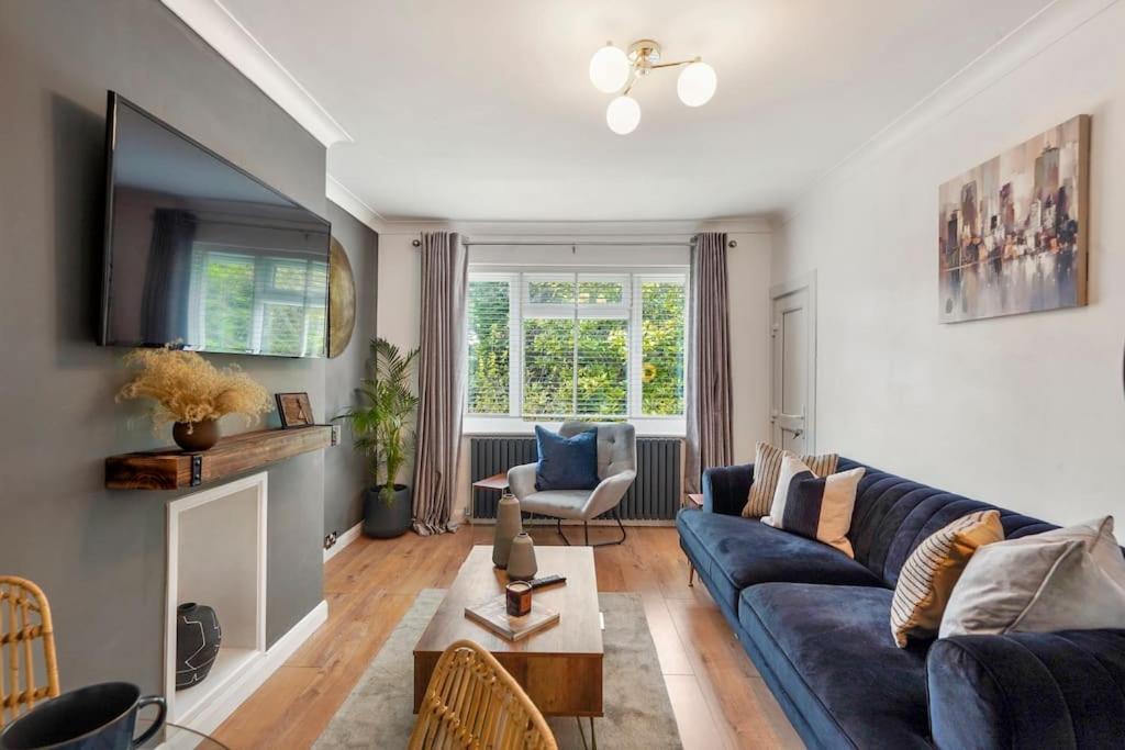 Stylish Maisonette Near The Heath With Free Parking & Wi-Fi Maidstone Exterior foto