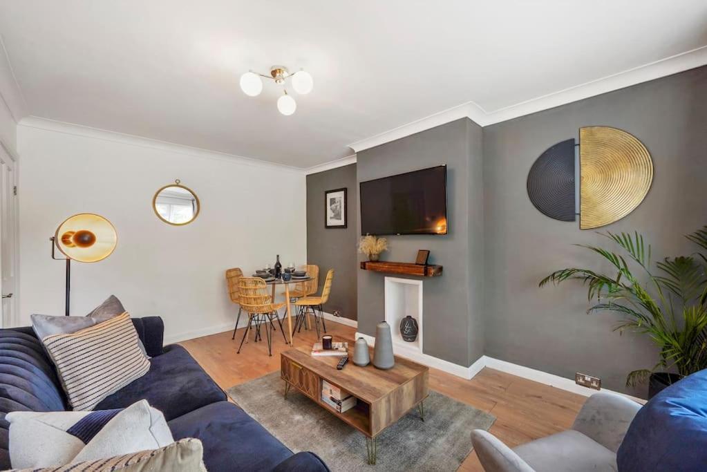 Stylish Maisonette Near The Heath With Free Parking & Wi-Fi Maidstone Exterior foto
